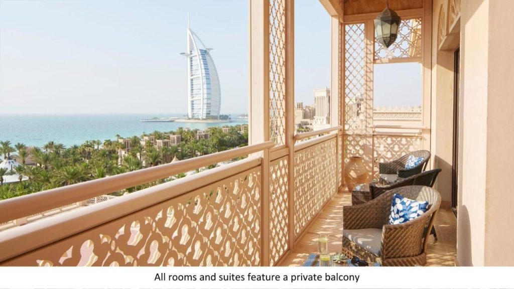 فندق جميرا القصر منتجع فاخر في دبي